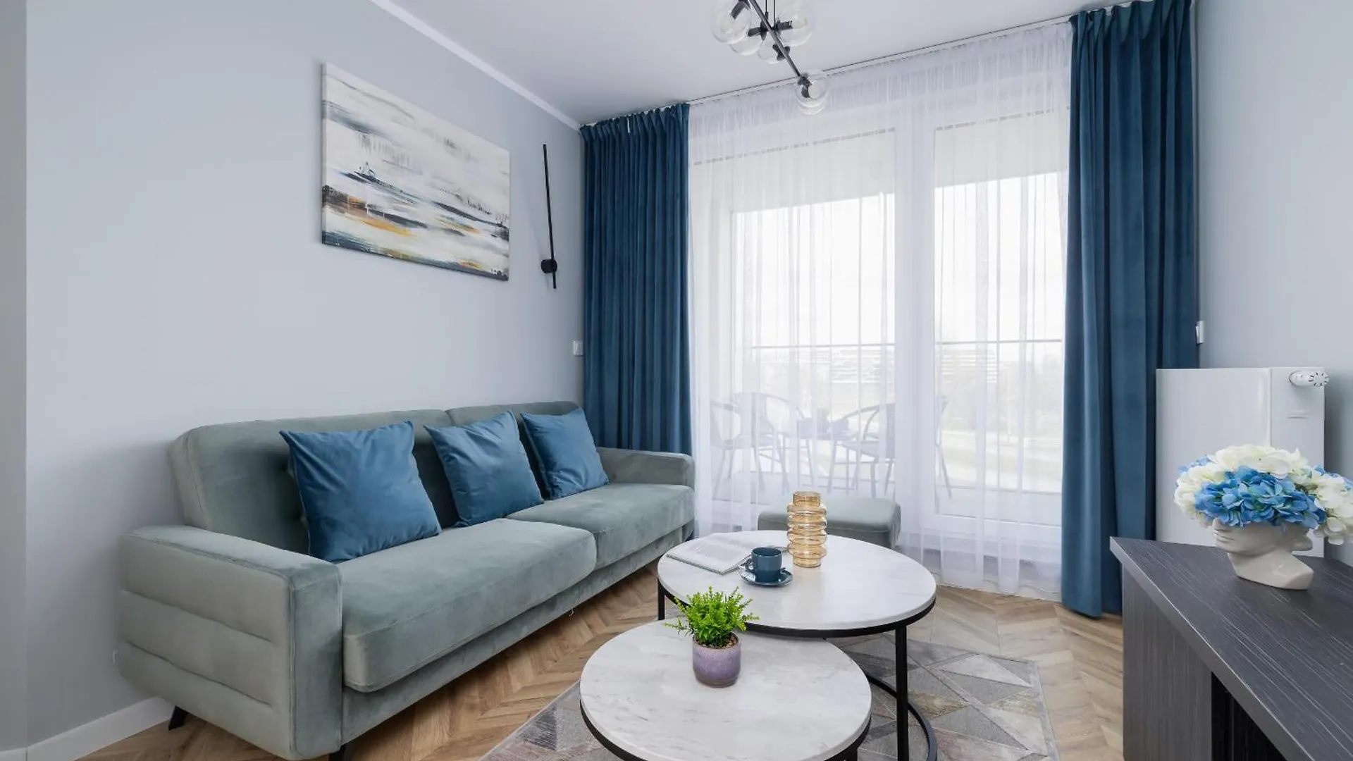 Unique Apartment With Balcony & Parking Zablocie Cracow By Renters Prestige Krakow